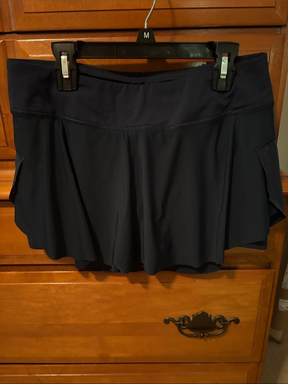 lululemon athletica Navy/very dark turquoise court rival skirt.